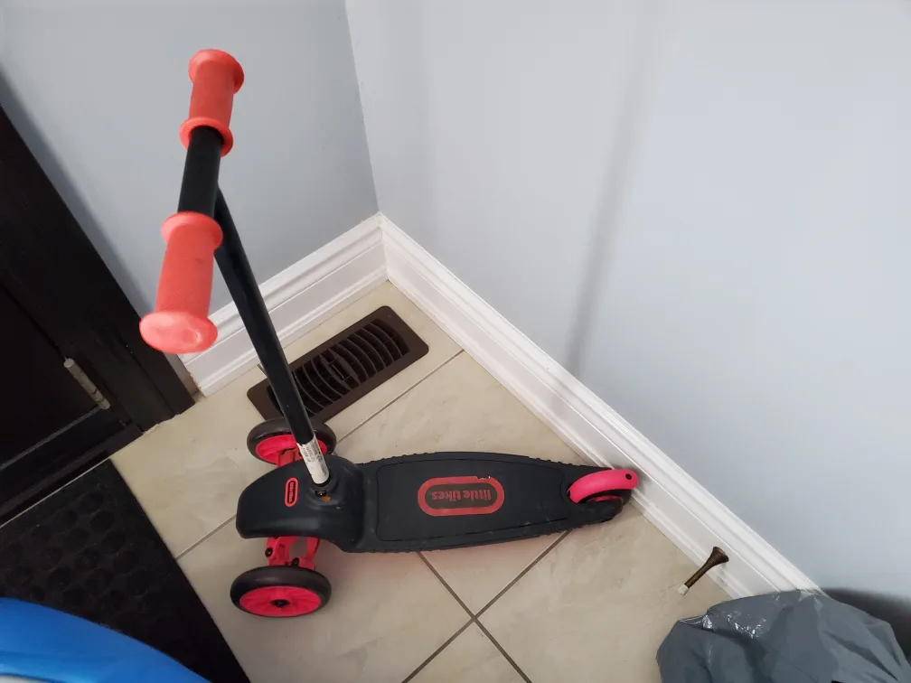 Little Tikes Scooter - Great Condition thumbnail
