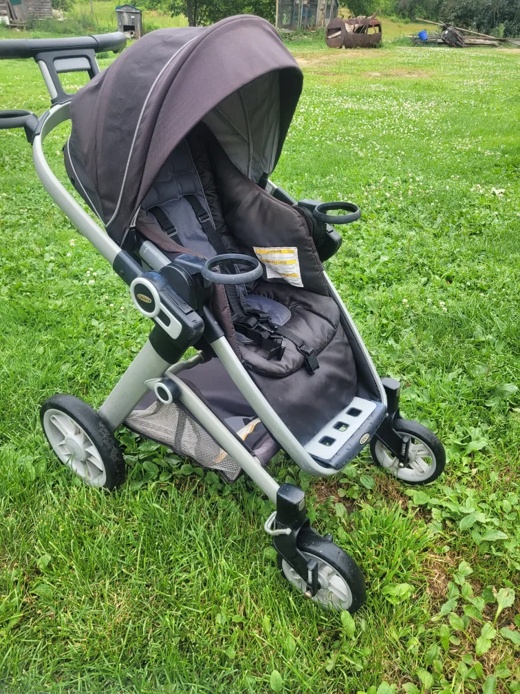 Graco Signature Series Stroller - Black thumbnail