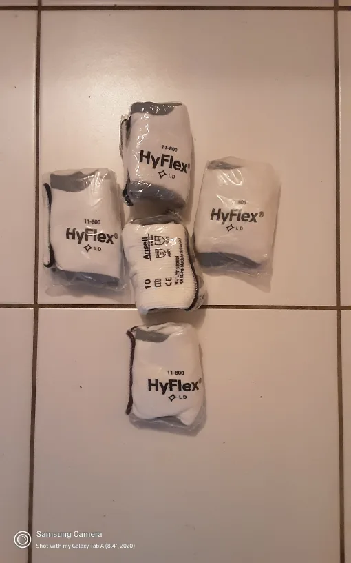 Ansell HyFlex 11-724-8 Gloves - New,5  gloves for $5.. image indicator(2)