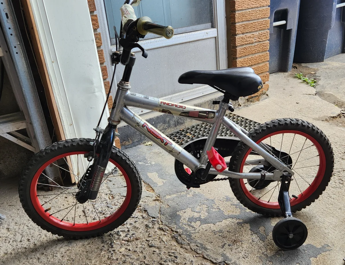 Next Android Kids' Bike - Great Condition! thumbnail