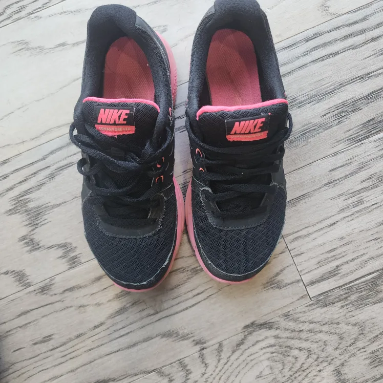 Nike & Van's YOUTH  Shoes - Size 5y and  4Y image indicator(2)