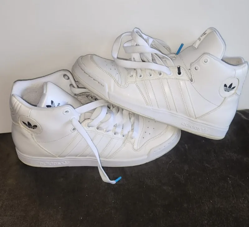 Adidas High Top Sneakers - Size 7.5 thumbnail