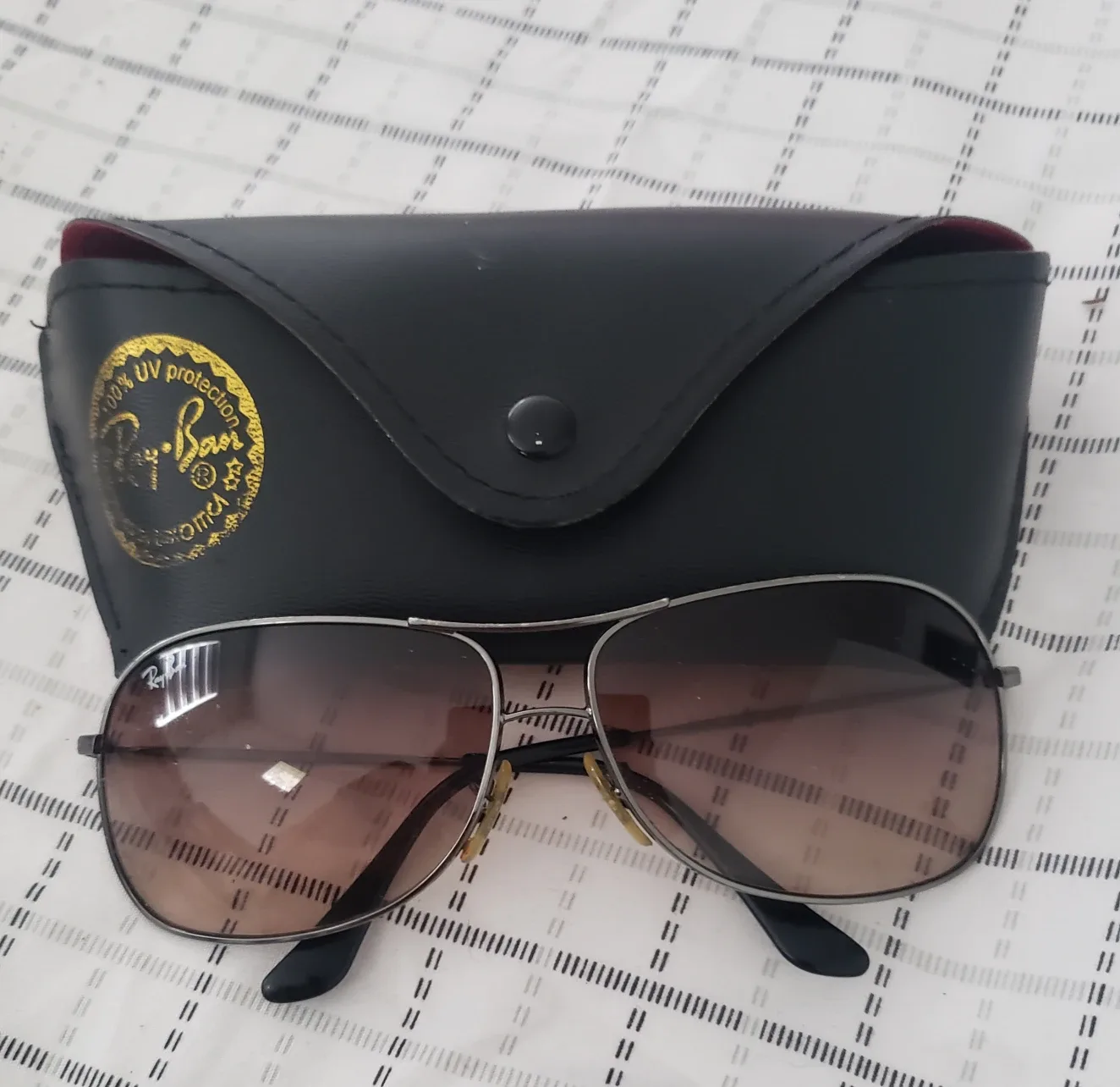 Ray-Ban Sunglasses thumbnail