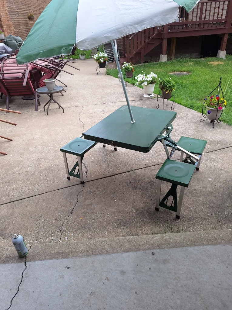 Folding Picnic Table with Umbrella Hole - Green image indicator(2)