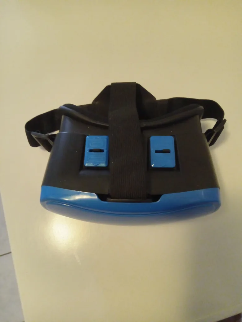 onn. VR Viewer - Blue & Black thumbnail