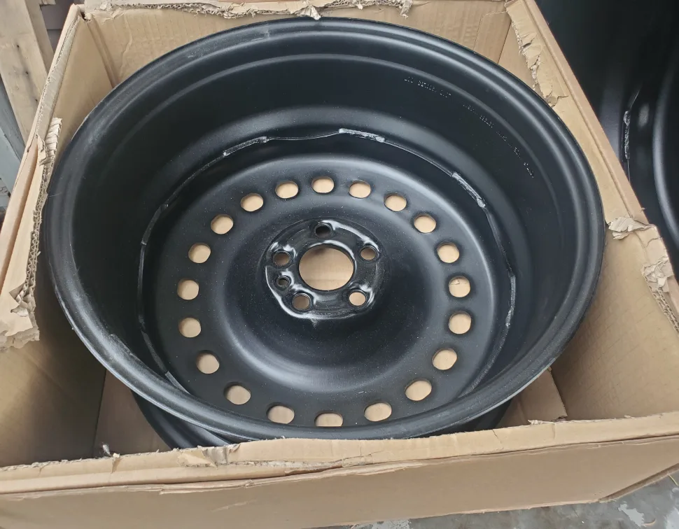 18" RTX Steel Rims - Set of 2 - Brand New, Never Used thumbnail