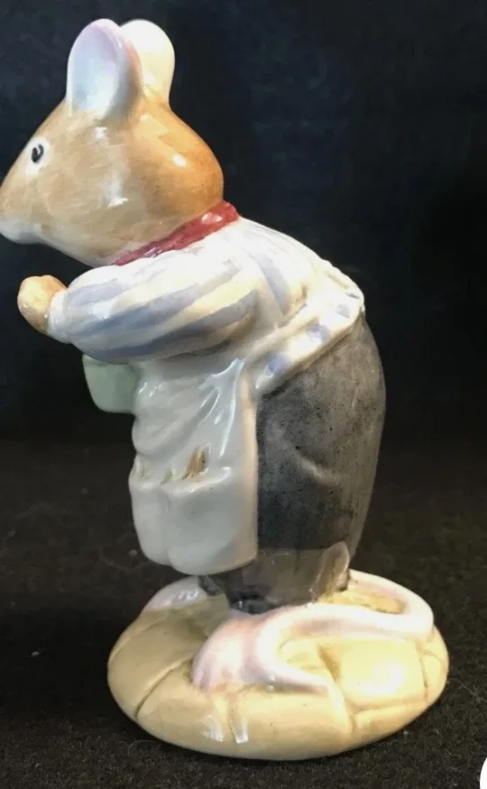 Mr. Apple Royal Doulton collectable figurine image indicator(4)