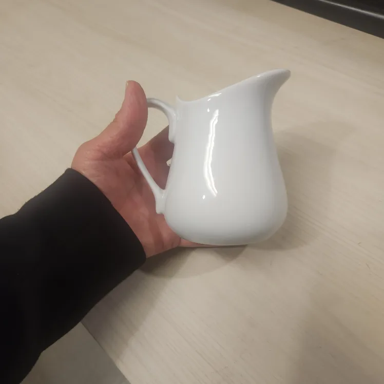 White Ceramic Creamer Pitcher image indicator(3)
