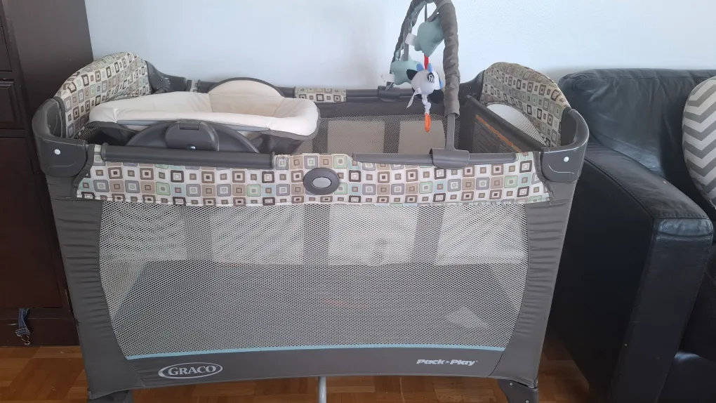 Graco Pack 'n Play Playard image indicator(2)