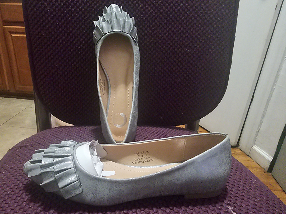 Silver Flats - Size 6 Journee Coleccion