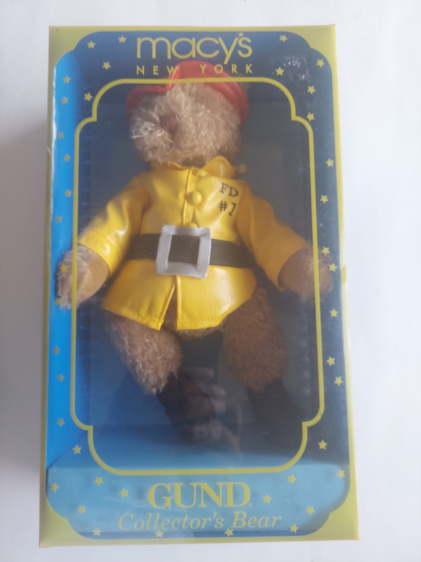 Gund Collector's Bear Macy's New York