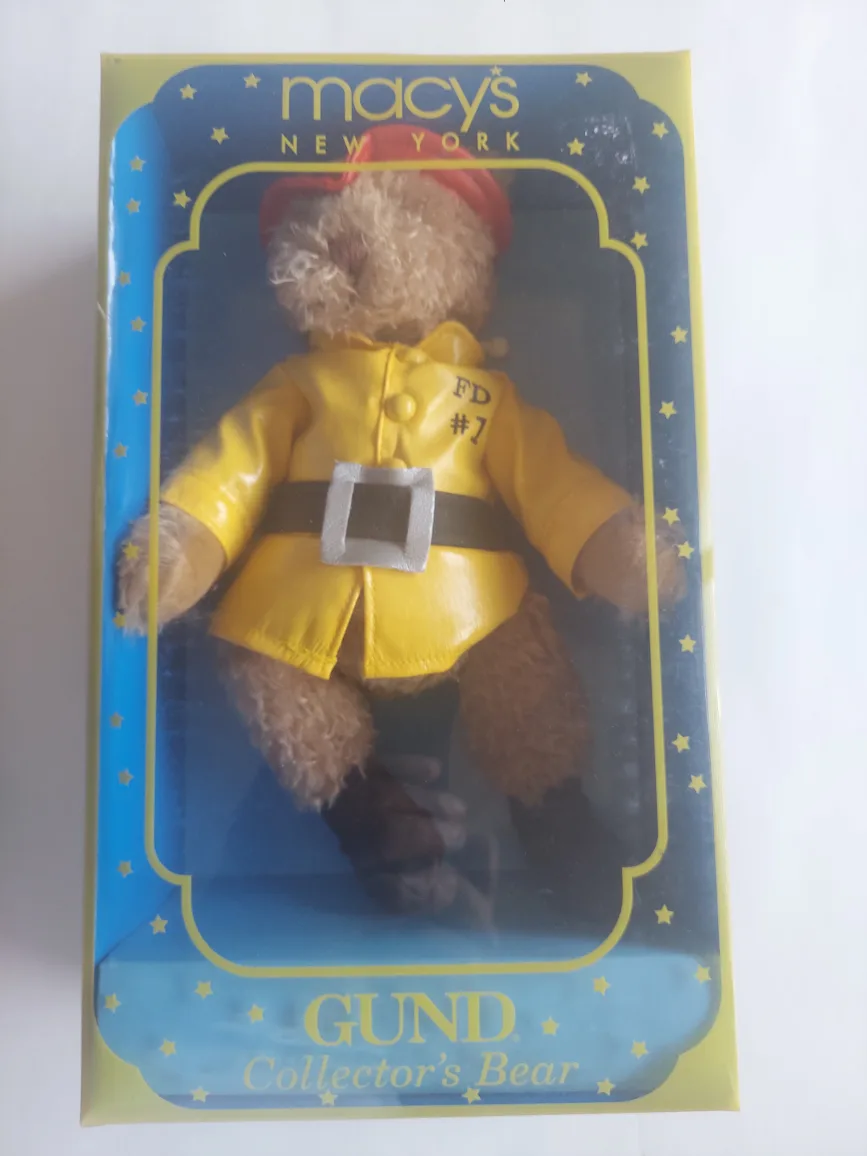 Gund Collector's Bear Macy's New York