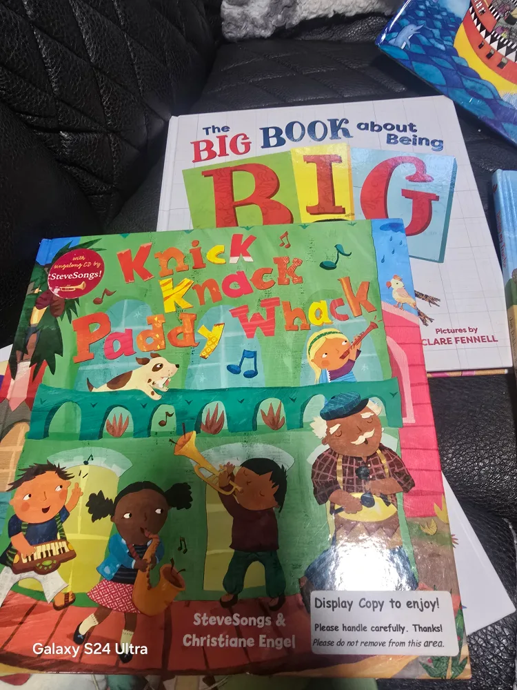 Kids Books Bundle - Knick Knack Paddy Whack & More! image indicator(4)