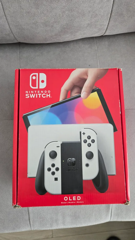 Nintendo Switch OLED - White - thumbnail