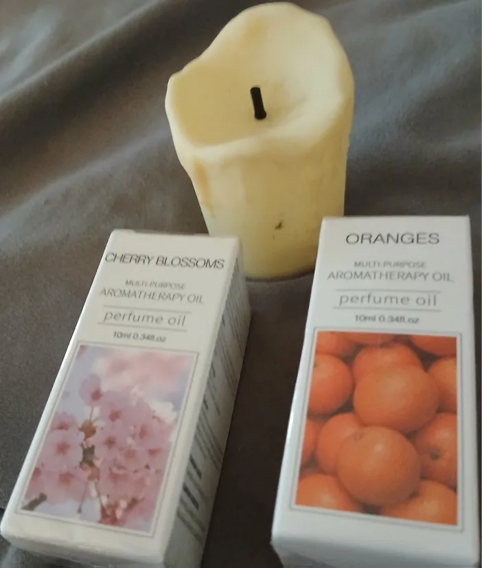 Aromatherapy Perfume Oil & LED Candle thumbnail