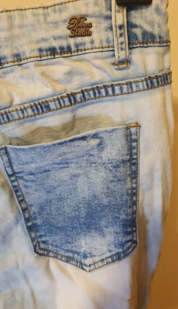 Roma Studio Premium Collection Jeans - Size Small (0360) image indicator(3)