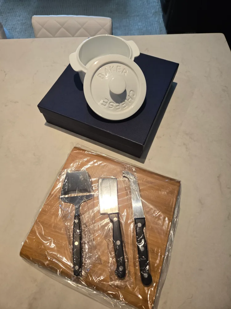 Baker Cheese Baker & Tools Set - New in Box! thumbnail