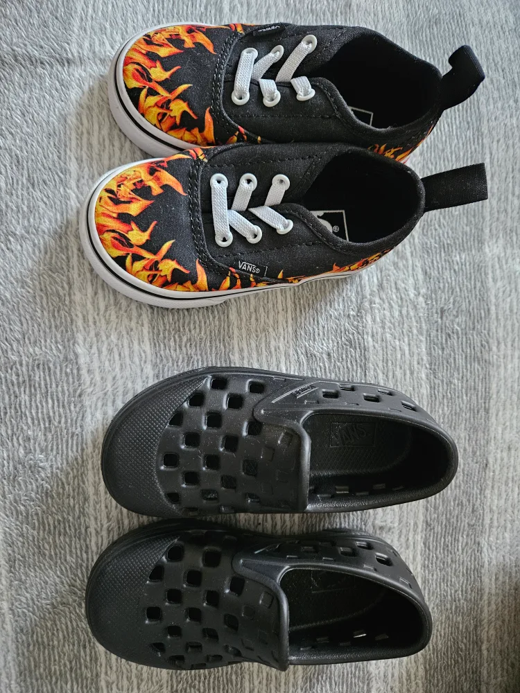 Vans Toddler Shoes - Size 6 thumbnail