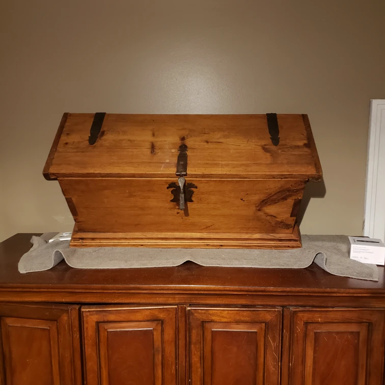 Wooden Storage Trunk - photo 2