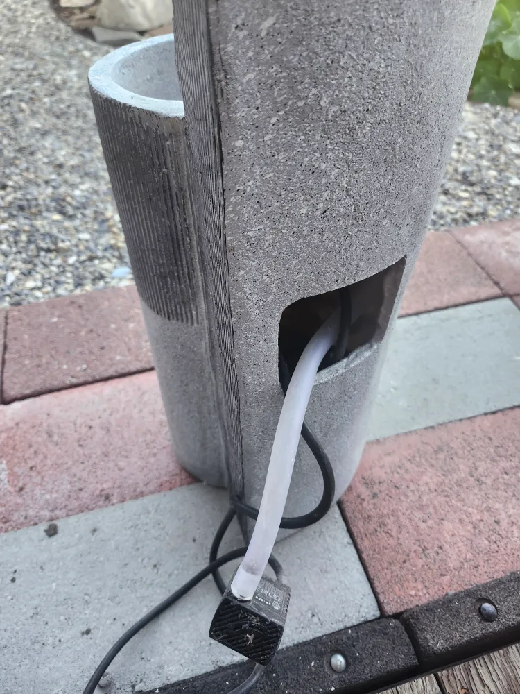 Outdoor Water Fountain image indicator(3)