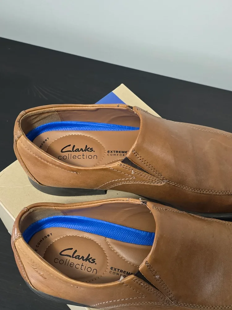 Clarks Collection Men's Leather Slip-On Loafers image indicator(2)