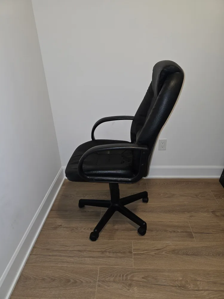 Black Office Chair image indicator(5)