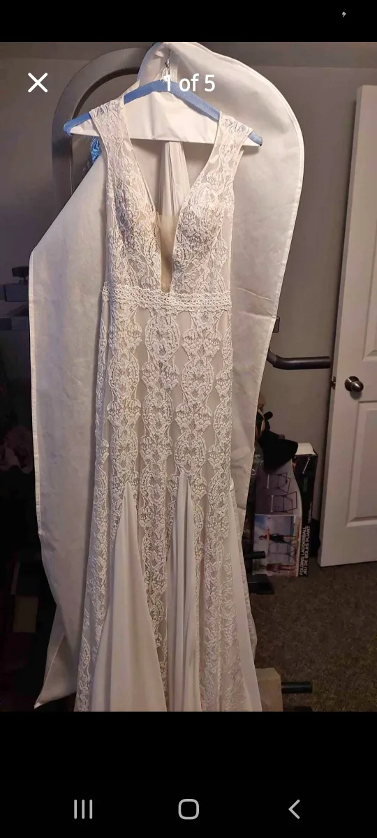 Wedding Dress - Lace, Ivory thumbnail
