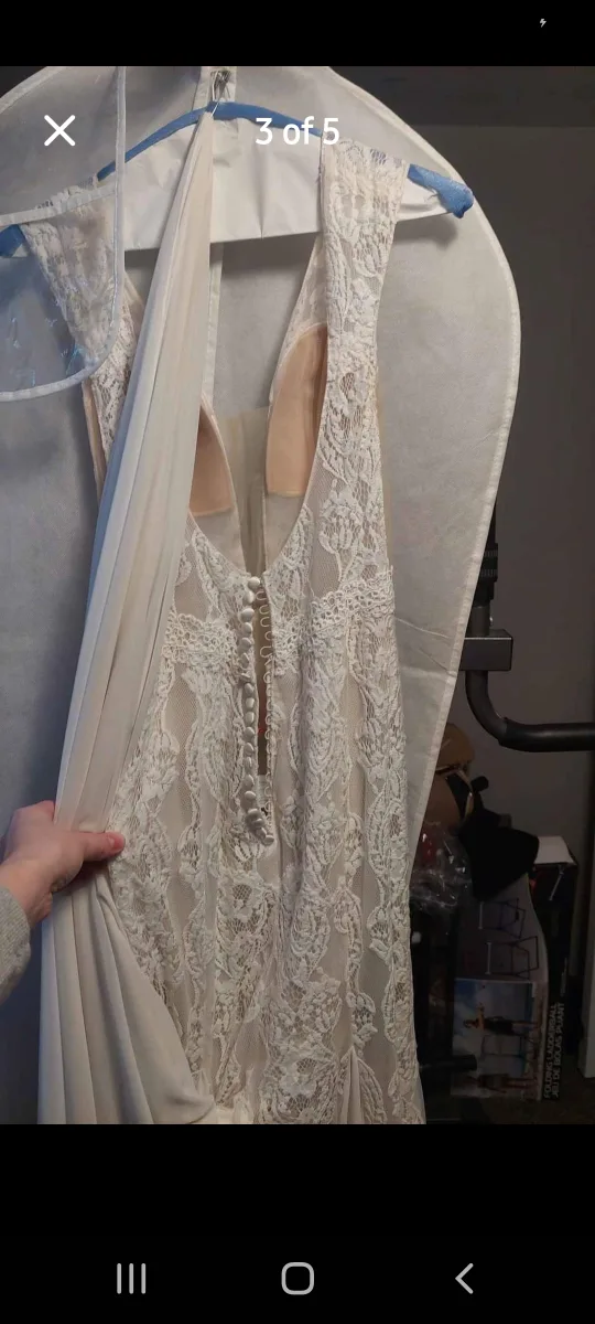 Wedding Dress - Lace, Ivory image indicator(2)