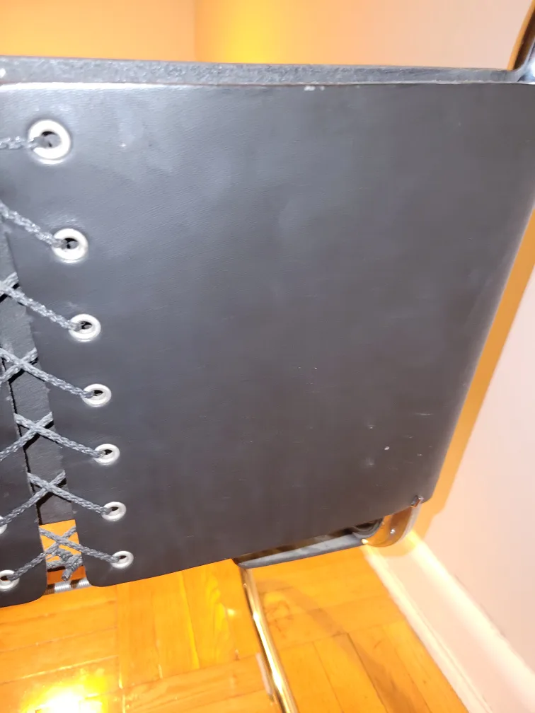 Bauhaus cantilever leather chair image indicator(6)