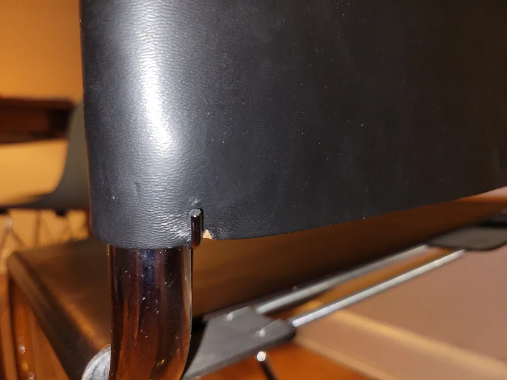 Bauhaus cantilever leather chair image indicator(7)