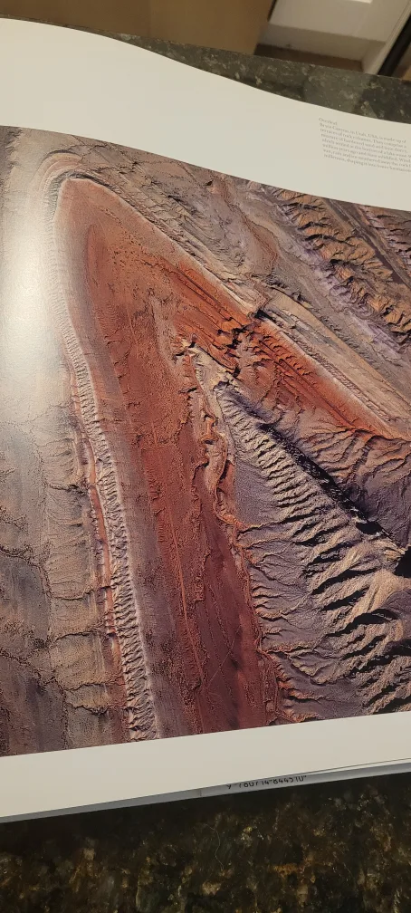 Earthsong by Bernhard Edmaier 🇨🇦🍁 image indicator(3)