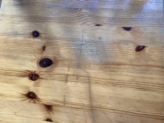 Set of 4 Wooden Chairs 🇨🇦 image indicator(3)