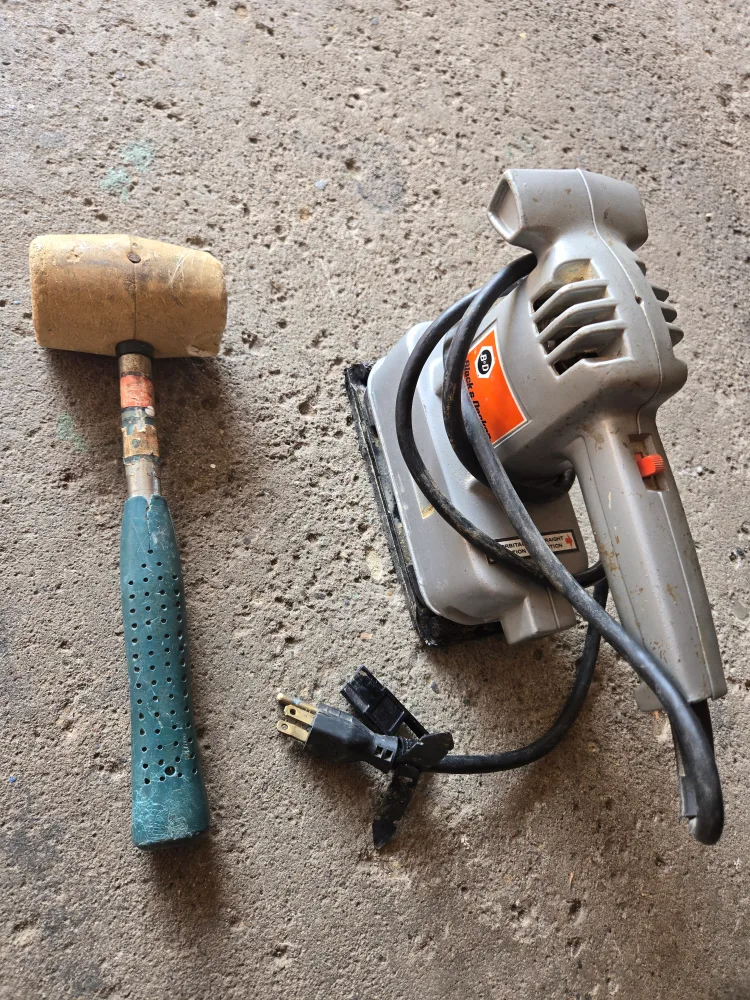 Black & Decker Finishing Sander thumbnail