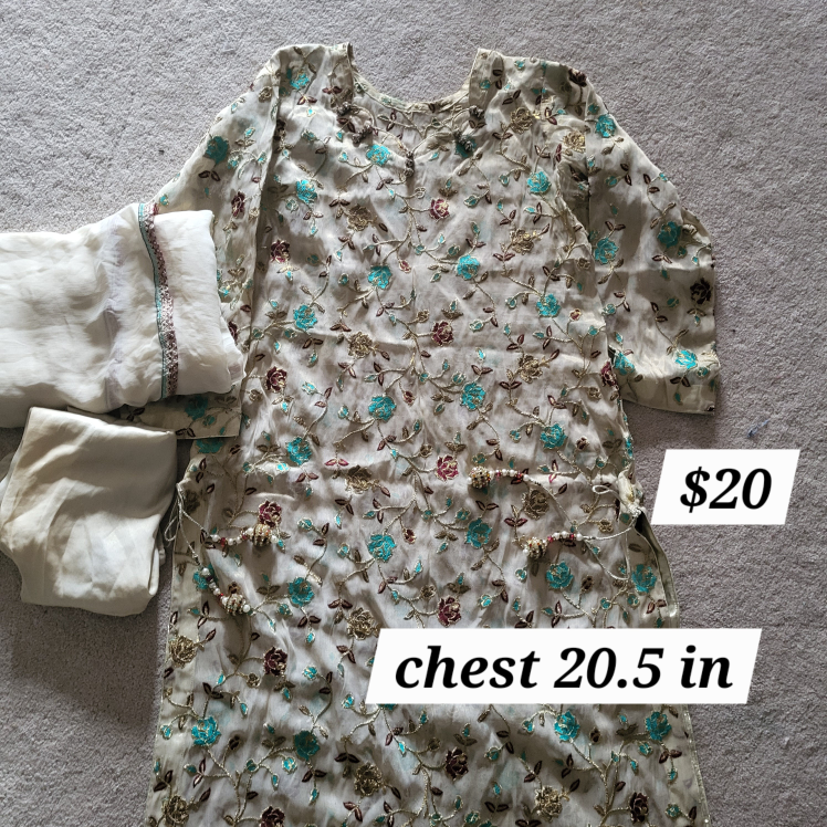 Floral Embroidered Shalwar Kameez - Chest 20.5 in