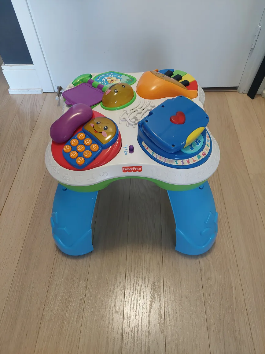 Fisher Price Laugh & Learn Table thumbnail