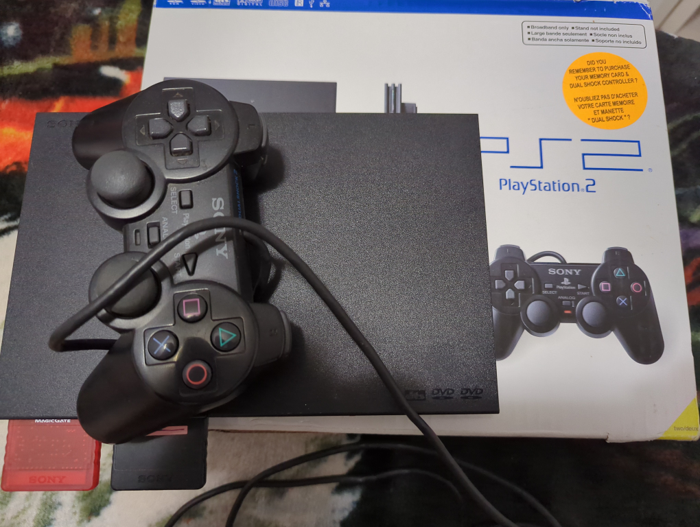 Sony PlayStation 2 with Controller