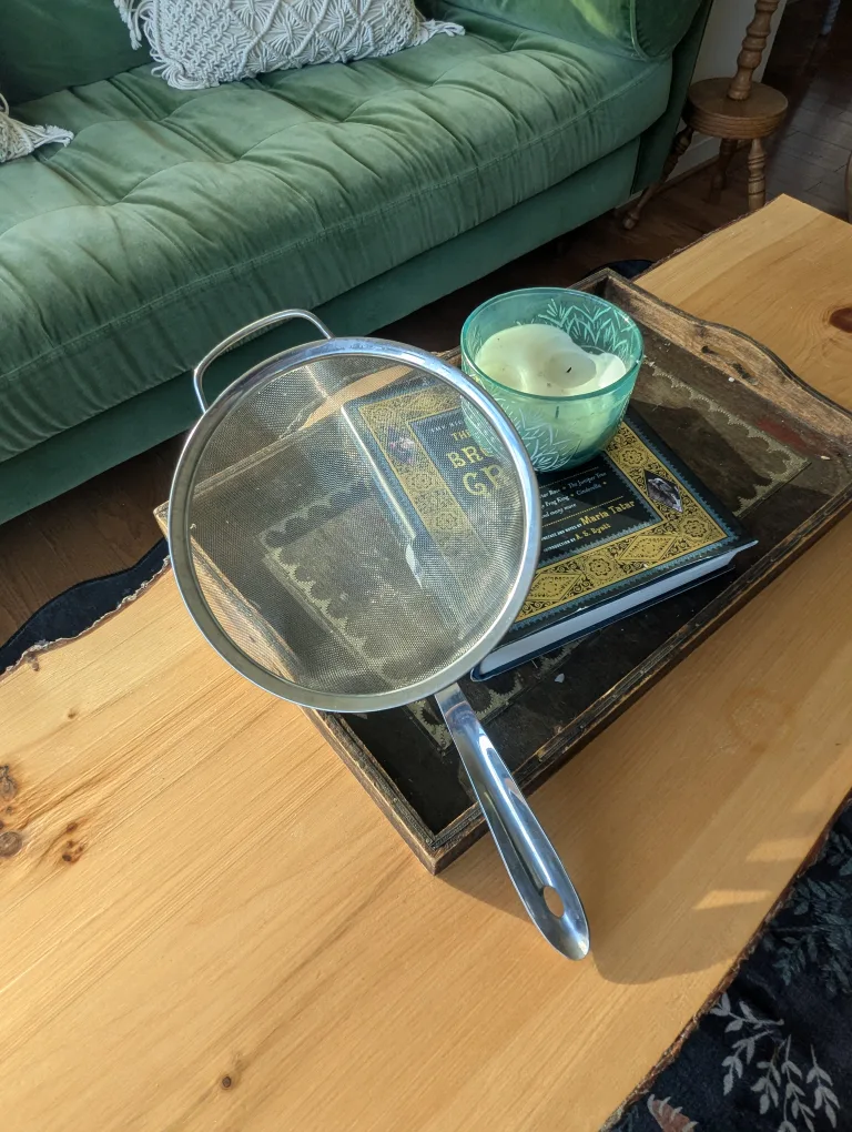 Metal Collander thumbnail