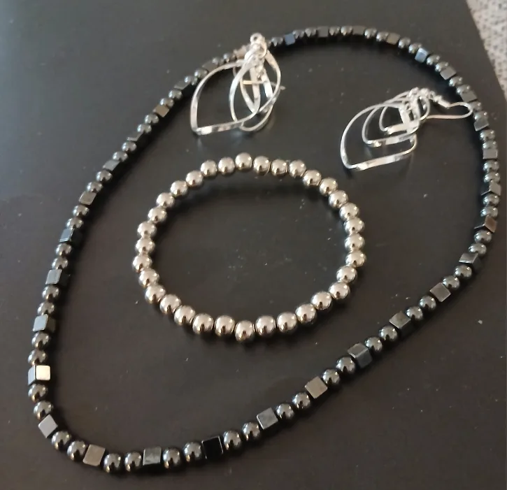 Hematite necklace earring set thumbnail