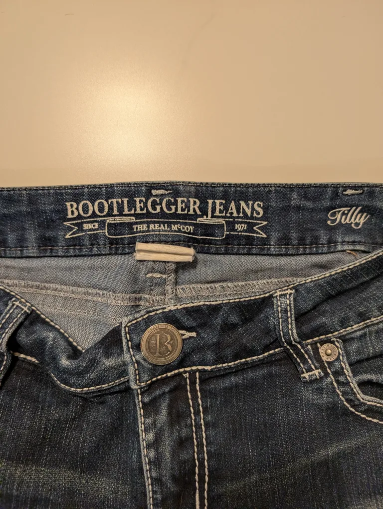 Bootlegger Jeans - Dark Wash size 10 thumbnail