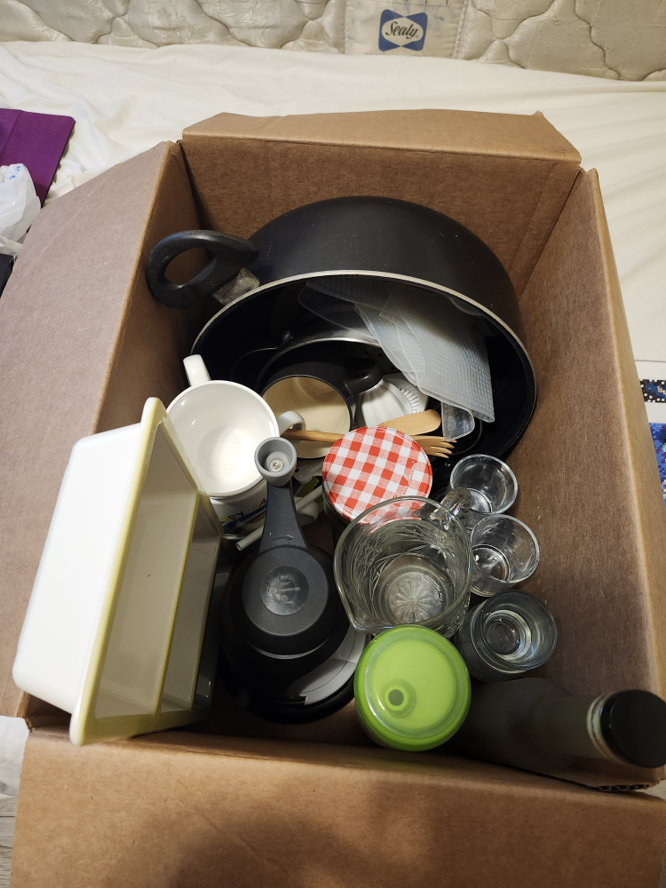 Mixed Kitchenware Lot + toaster oven