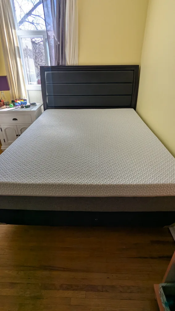 Queen Mattress thumbnail