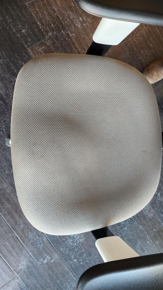 Ergonomic Mesh Drafting Chair – Adjustable & Comfortable - photo 4