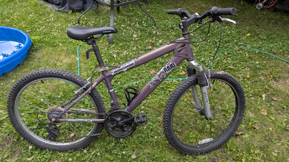 Mongoose Raid 24" Wheel Mountain Bike