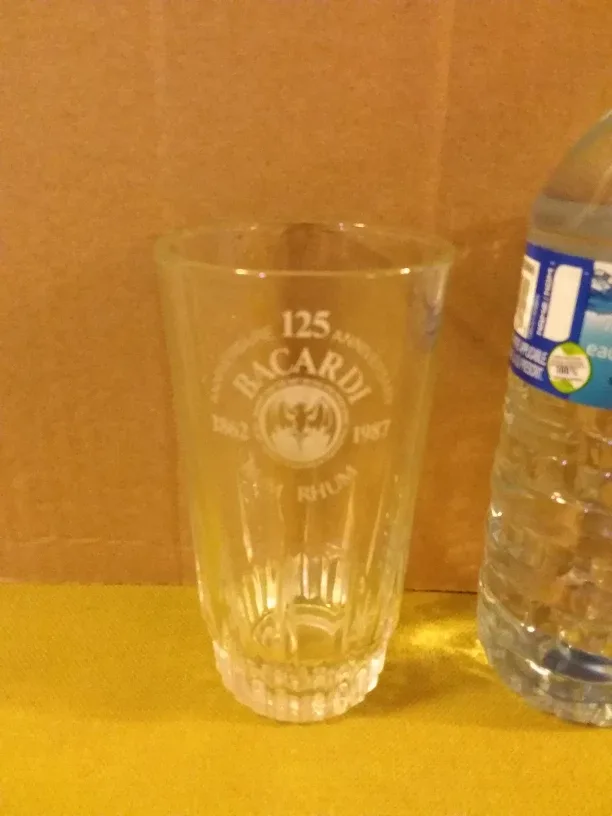 ➡️ Bacardi 🦇 125 Anniversary Glasses - Set of (7) 🦇 image indicator(2)