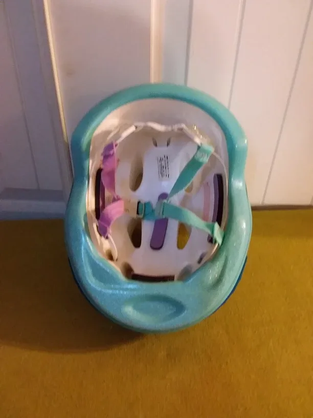 ➡️ Disney Frozen Kids' Bike Helmet 🚴 image indicator(4)