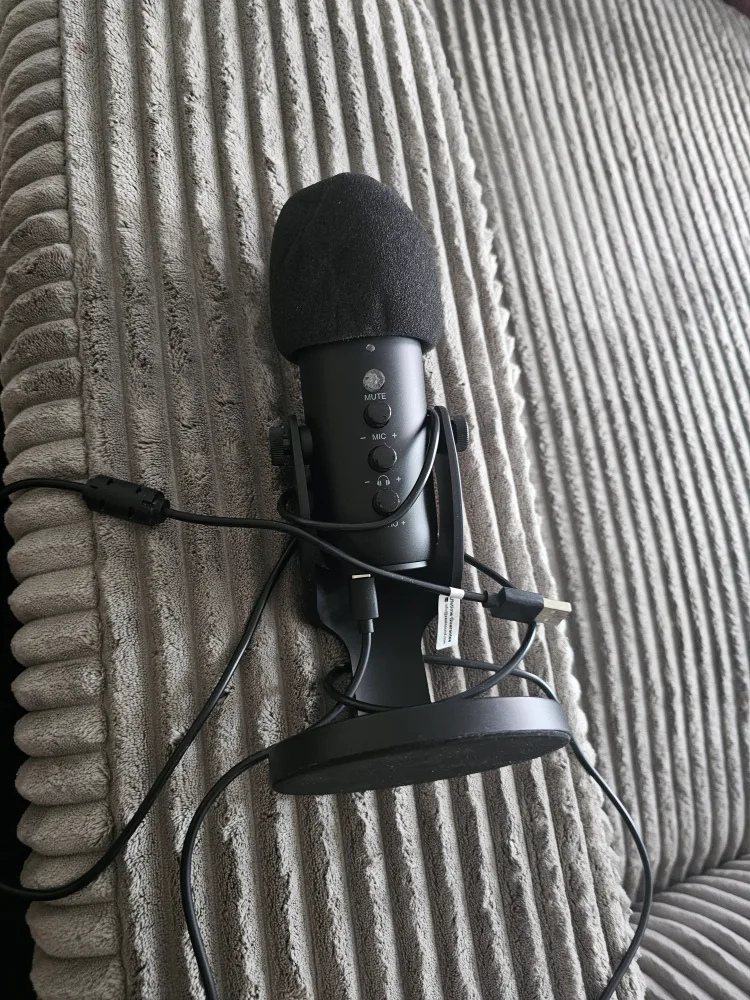 Blue Yeti USB Microphone - Blackout Edition image indicator(2)