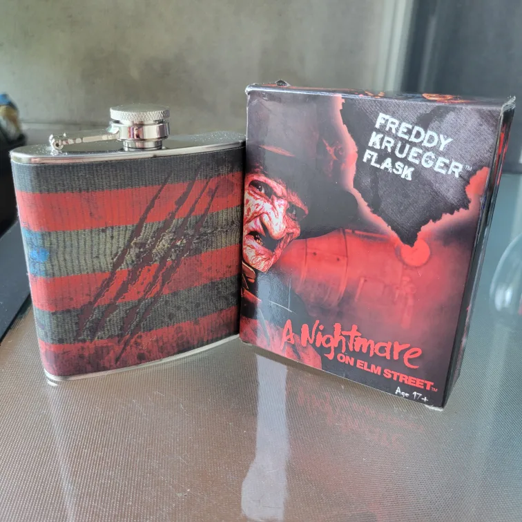 Freddy Krueger Flask - A Nightmare on Elm Street thumbnail