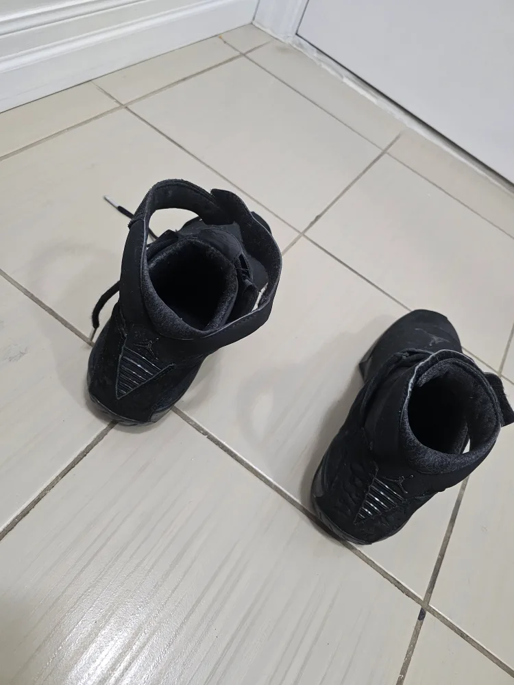 Jordan Black Shoes image indicator(4)