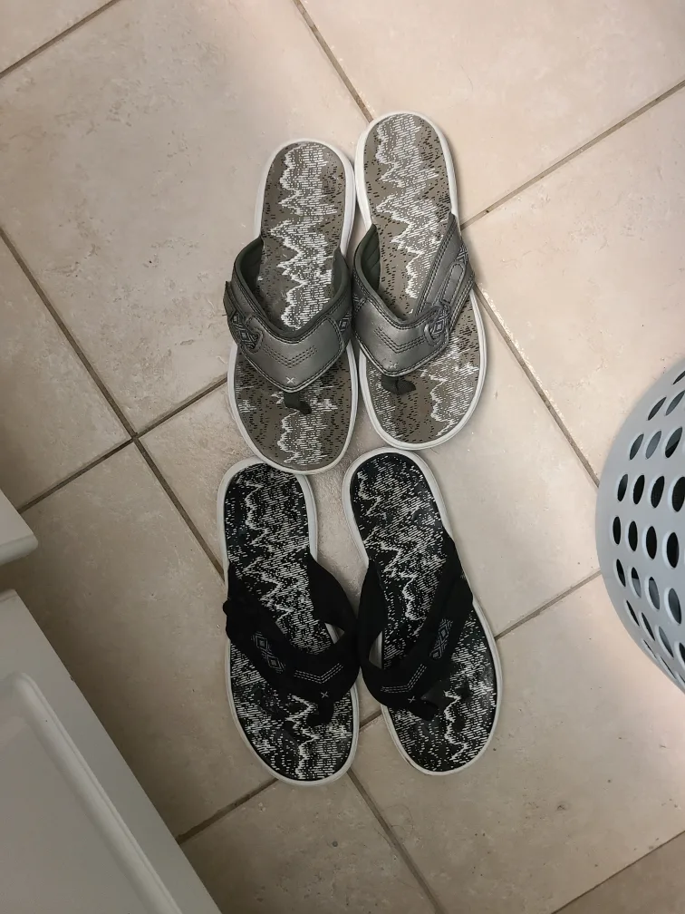 Reef Black/White  or Silver good quailty 2-8$ Size 9 🇨🇦 image indicator(2)