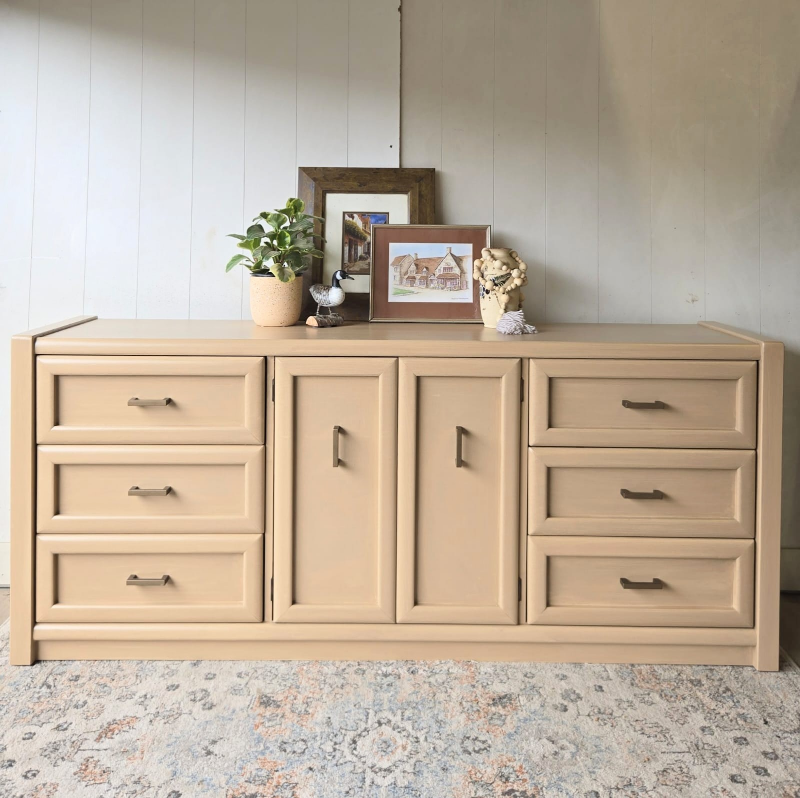 Stunning Pottery Barn Finish Refinished Dresser/ Sideboard